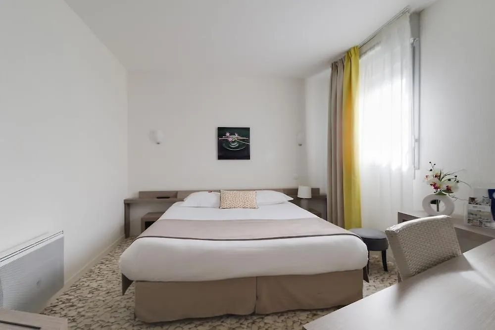 Brit Hotel Alghotel Κανκάλ