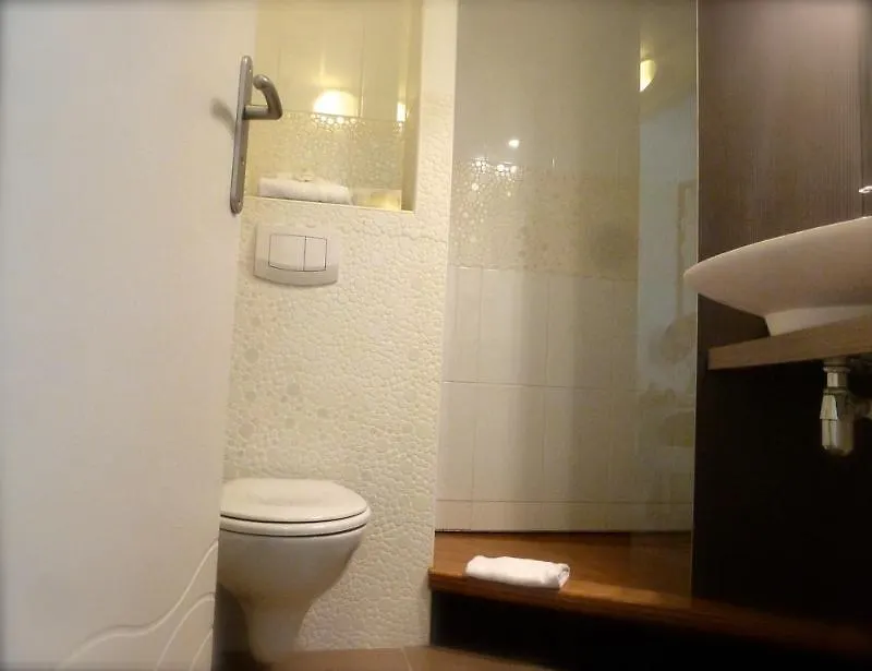 Brit Hotel Alghotel Κανκάλ 3*,  Γαλλία