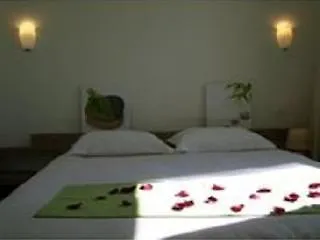 Brit Hotel Alghotel Κανκάλ